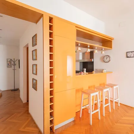 Fontana Di Trevi Modern *