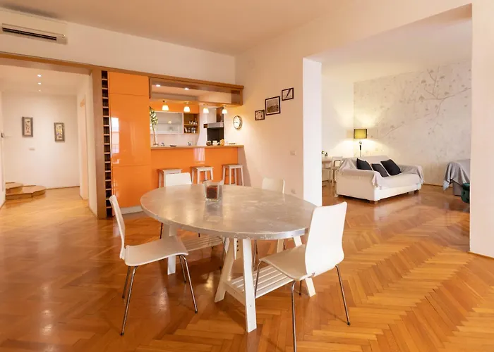 Daire Fontana Di Trevi Modern Roma