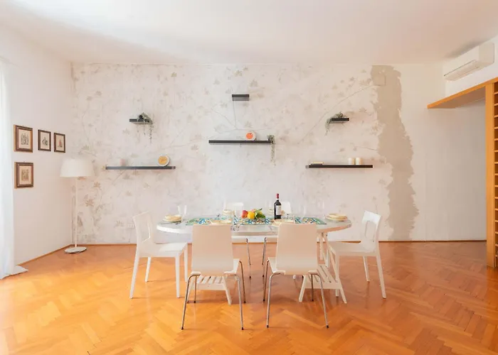 Daire Fontana Di Trevi Modern