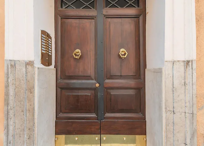 Fontana Di Trevi Modern Daire