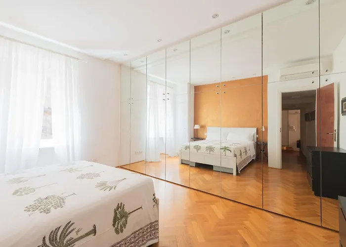 Fontana Di Trevi Modern *