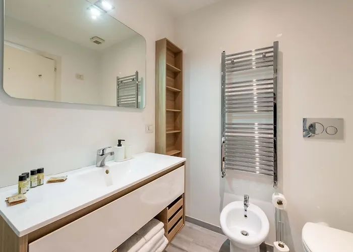 Fontana Di Trevi Modern Roma